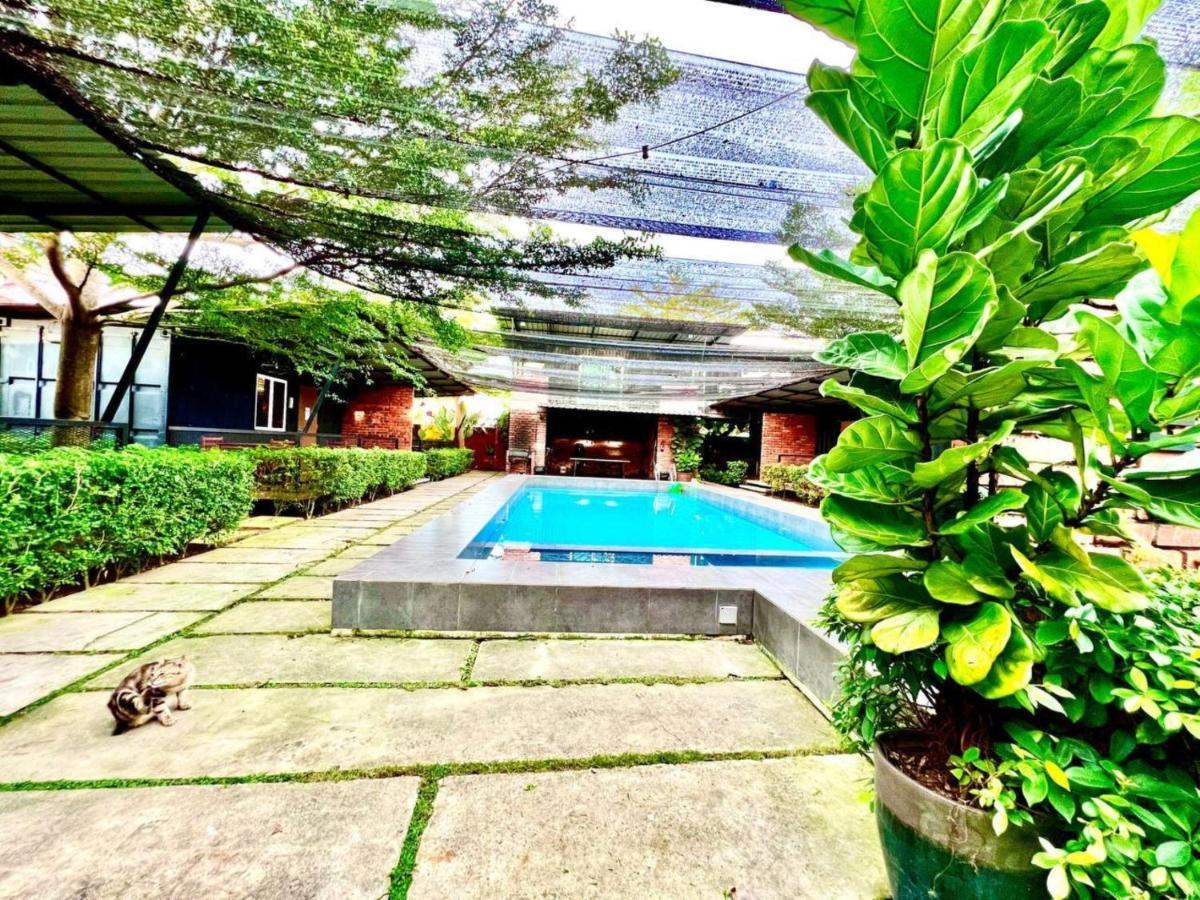 Petak Padin Cottage By The Pool, Кепала Батас Екстер'єр фото